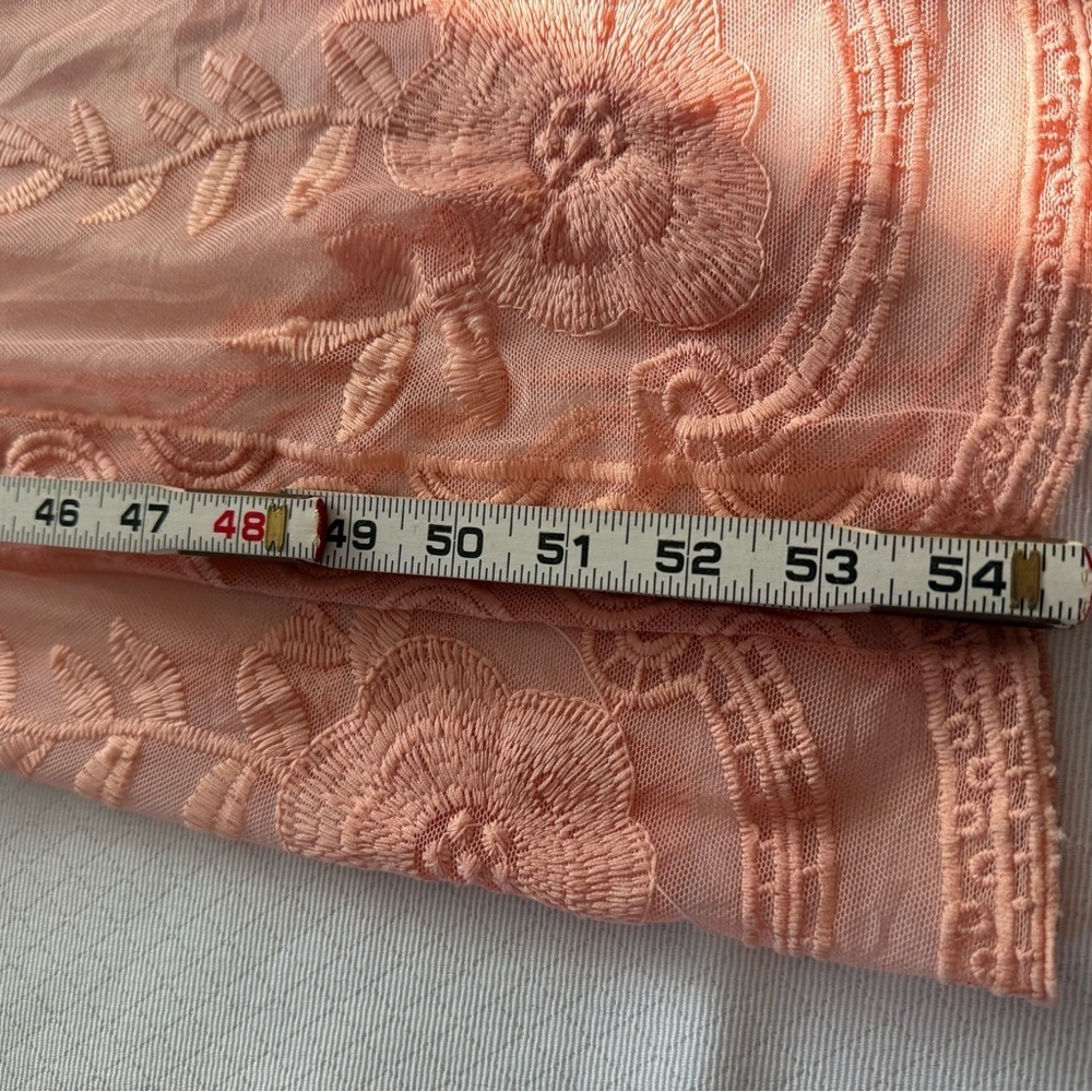 Elegant Soft Pink Flowy Lace Maxi Dress. M-L. - Picture 12 of 12